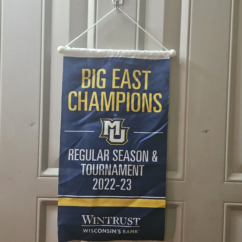 NWT Marquette Golden Eagles Big East Championship Banner